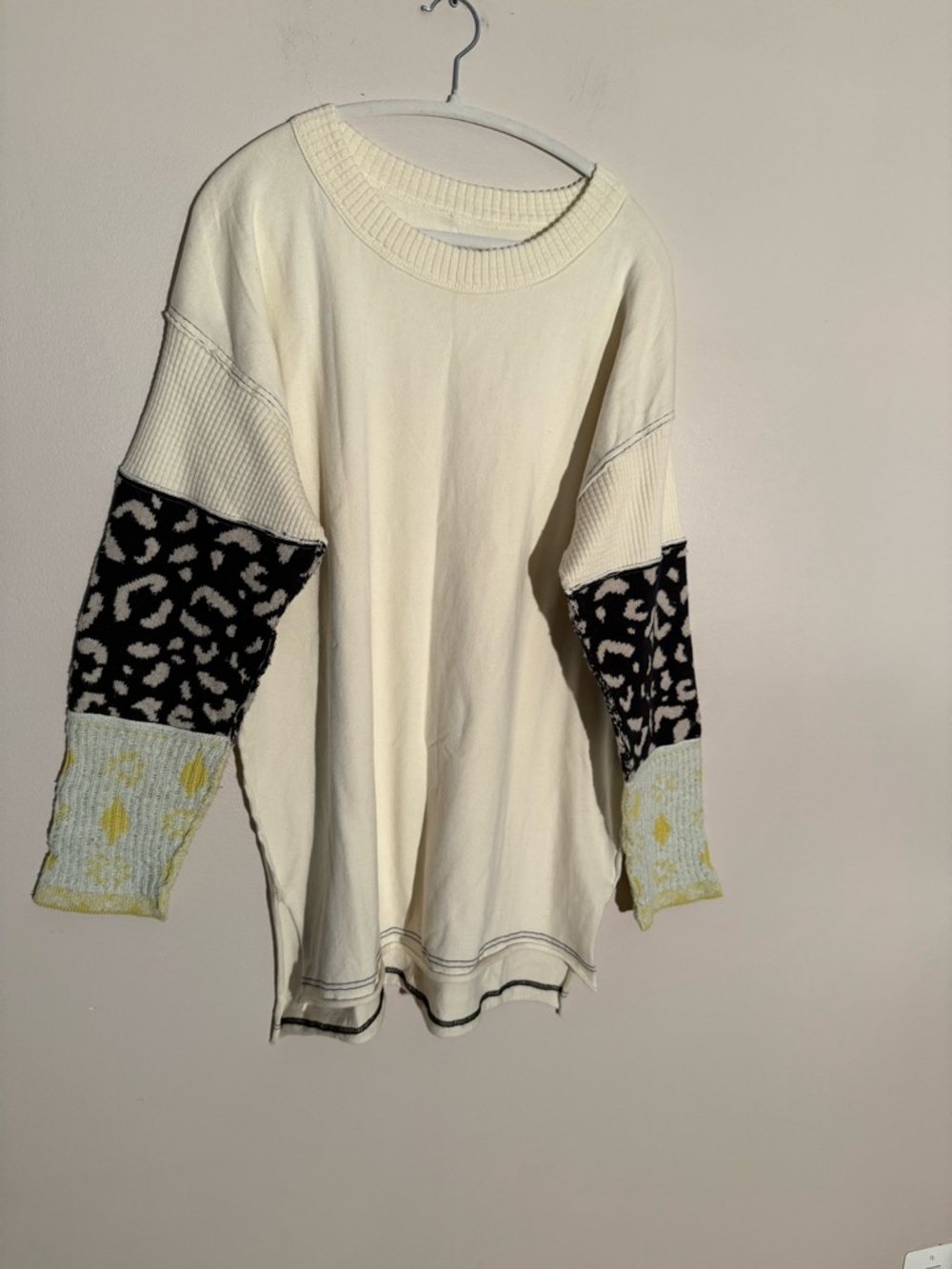 FREE PEOPLE WE THE FREE TIGER STYLE CUFF LONG SLEEVE - Picture 7 of 7